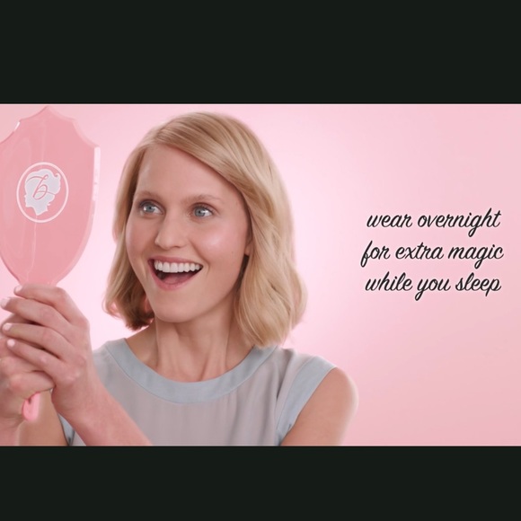 Benefit Browvo! Conditioning Brow Primer - Picture 10 of 12